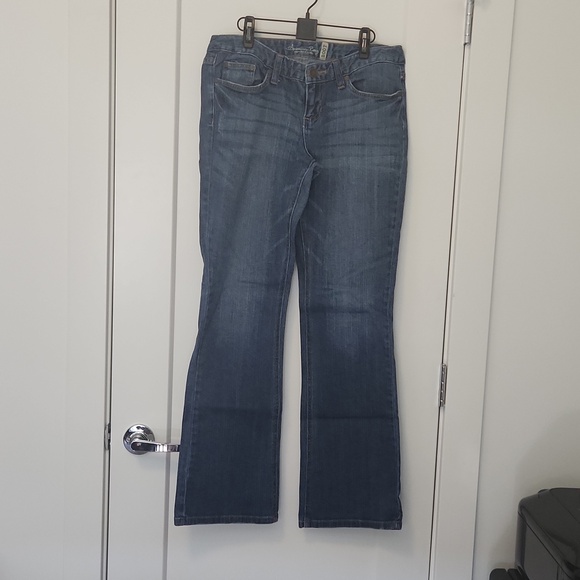 American Rag Jeans - Picture 2 of 2